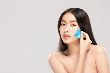 Worry Kulit Berminyak? Yuk Ikuti Tips Cara Mengatasinya - Menteng Farma