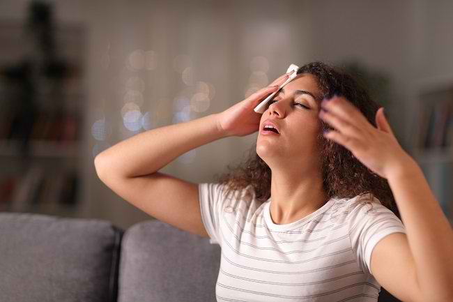 Mengenal Tanda-Tanda Awal Menopause: Pengetahuan Penting untuk Wanita Dewasa