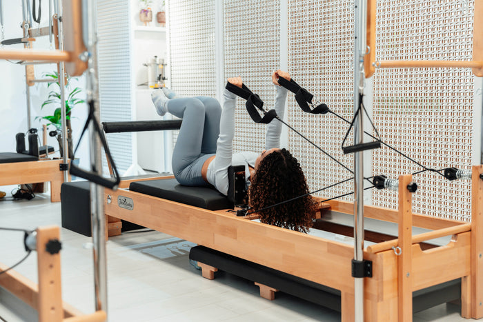 Pilates vs Yoga: Mana yang Lebih Cocok untuk Kesehatanmu?