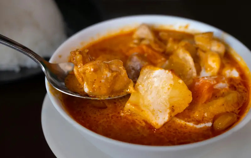 Makan Enak Tetap Sehat: Cara Cerdas Mengonsumsi Santan di Hari Raya