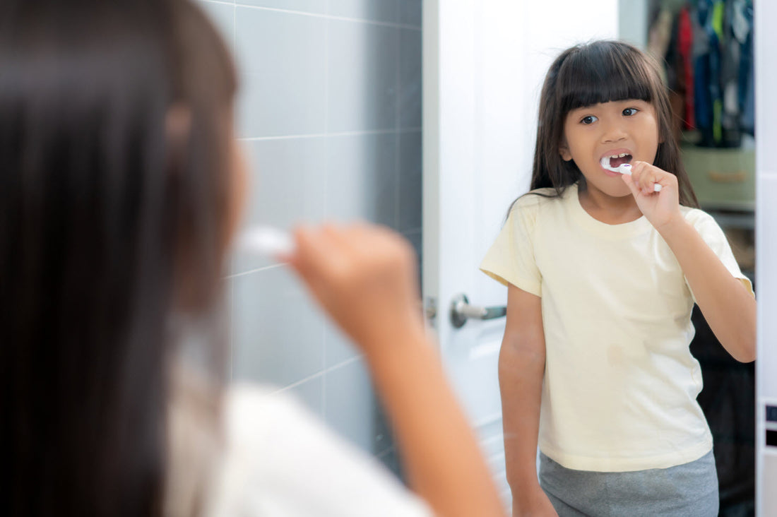 Menjaga Kesehatan Gigi Anak sejak Dini: Tips Praktis untuk Merawat Gigi Anak - Menteng Farma