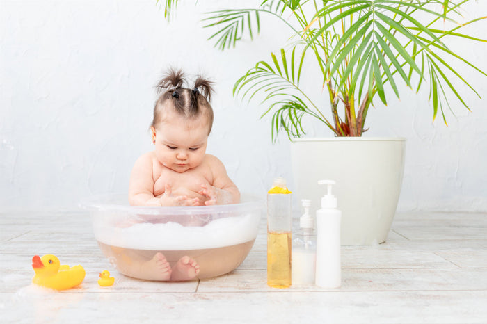Jaga Kesehatan Kulit dan Rambut Bayi dengan Produk Perawatan Bayi yang Aman - Menteng Farma