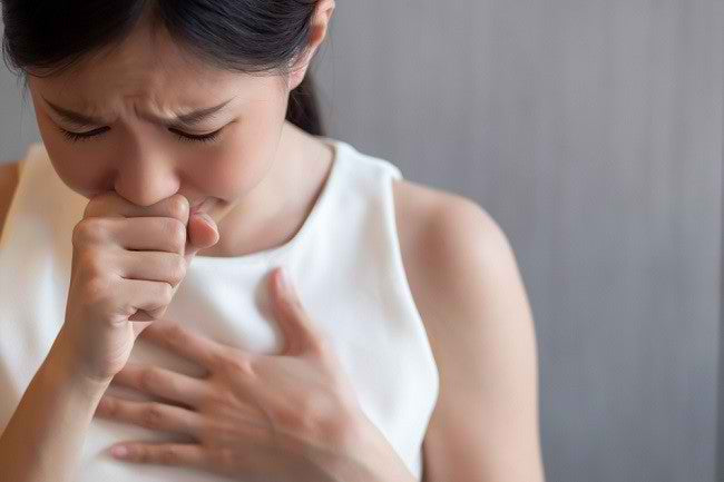 Dahak Susah Keluar Saat Batuk? Kenali Cara Mengencerkan Secara Alami