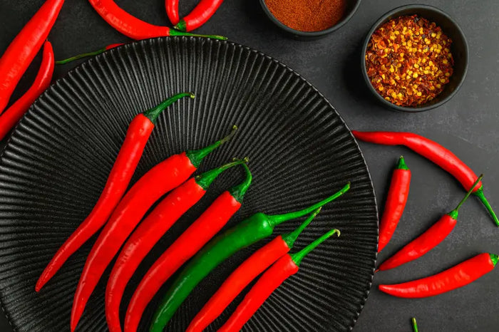 Makan Pedas Setiap Hari, Benarkah Bisa Merusak Lambung?