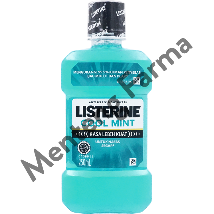 Listerine Cool Mint Mouthwash 250 mL - Menyegarkan Nafas & Melawan Kuman Penyebab Bau Mulut