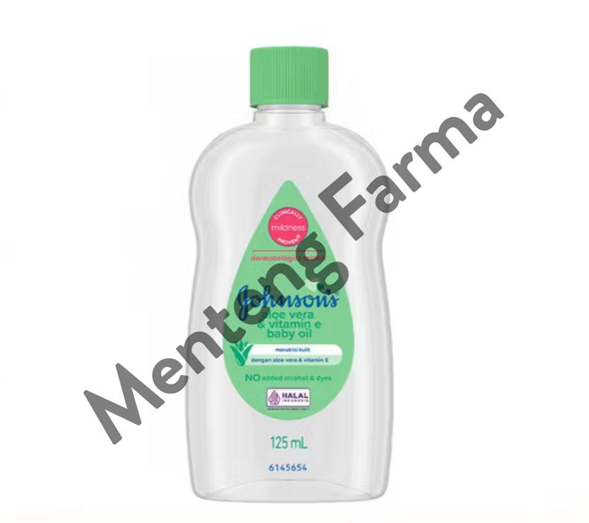 Johnson's Aloe Vera & Vitamin E  Baby Oil 125 mL - Menutrisi Kulit Bayi